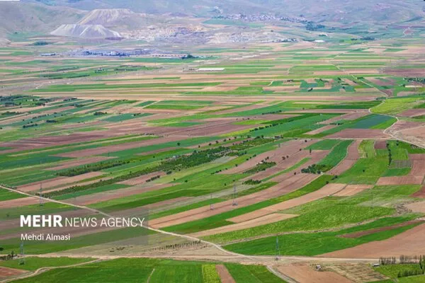 آزادسازی ۲۷۰۰ مترمربع از اراضی کشاورزی در خرمآباد