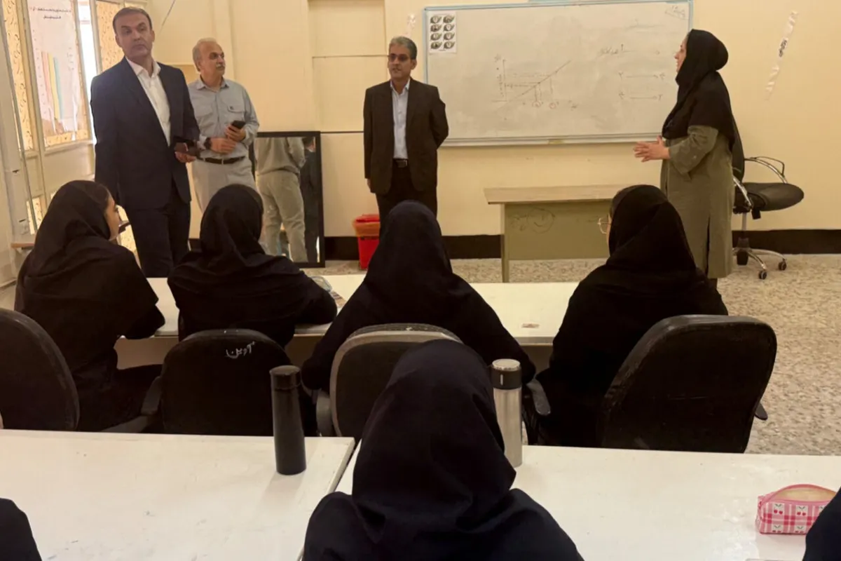 حسین پور: زیرساختهای آموزشی خارگ برای تحصیل دانشآموزان آماده است