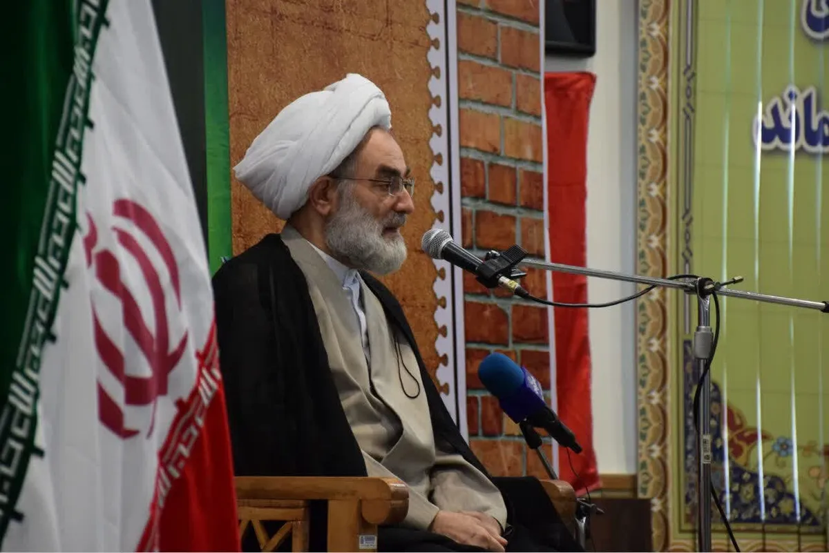 نیروی انتظامی تراز انقلاب باید به اخلاق قرآنی مزین باشد