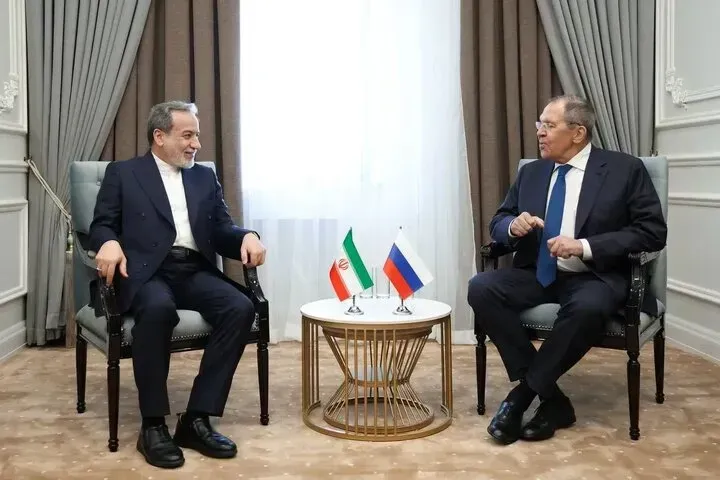 لاوروف در دیدار با عراقچی: هیچ جایگزینی برای دیپلماسی وجود ندارد