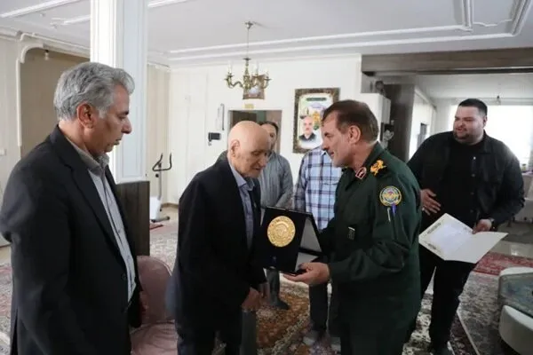 ورزشکاران همدانی با خانواده شهید «امیر امیرگان» تجدید میثاق کردند