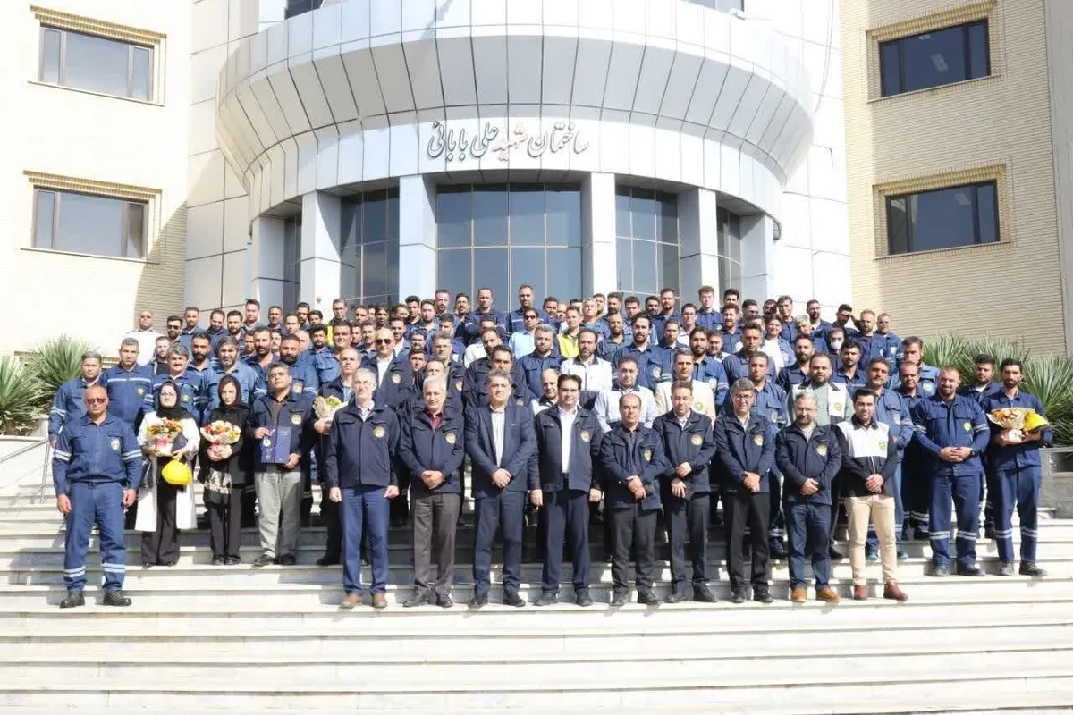 تجلیل از نمونههای برتر ایمنی شرکت توزیع نیروی برق استان سمنان در دومین گردهمایی «بهام»