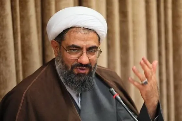 حفظ ایمان در عصر غیبت نیازمند بصیرت و استقامت است
