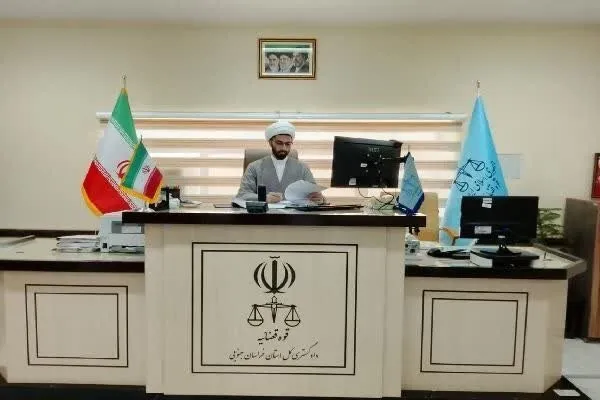 مشاوره رایگان وکلا به مراجعان دادگستری زیرکوه برای نخستینبار