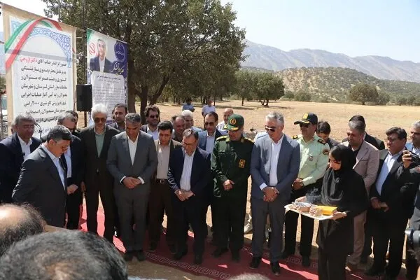 واحد پرورش گاو شیری در «معمولان» کلنگزنی شد