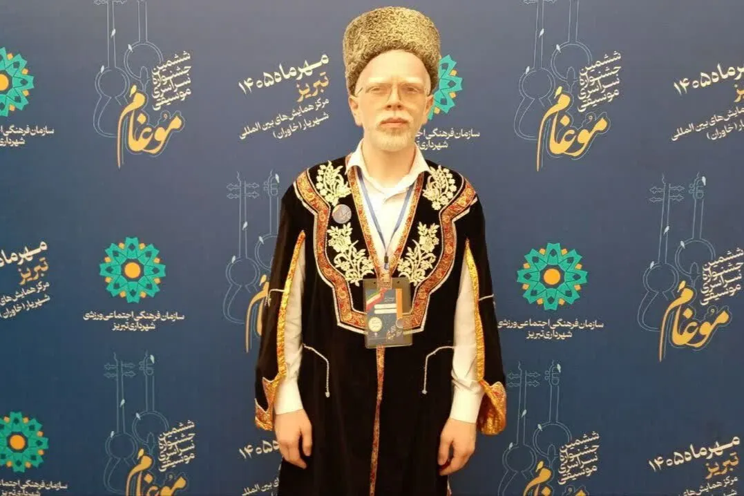 هنرمند باید فرزند زمانه خود و صدای مردم باشد