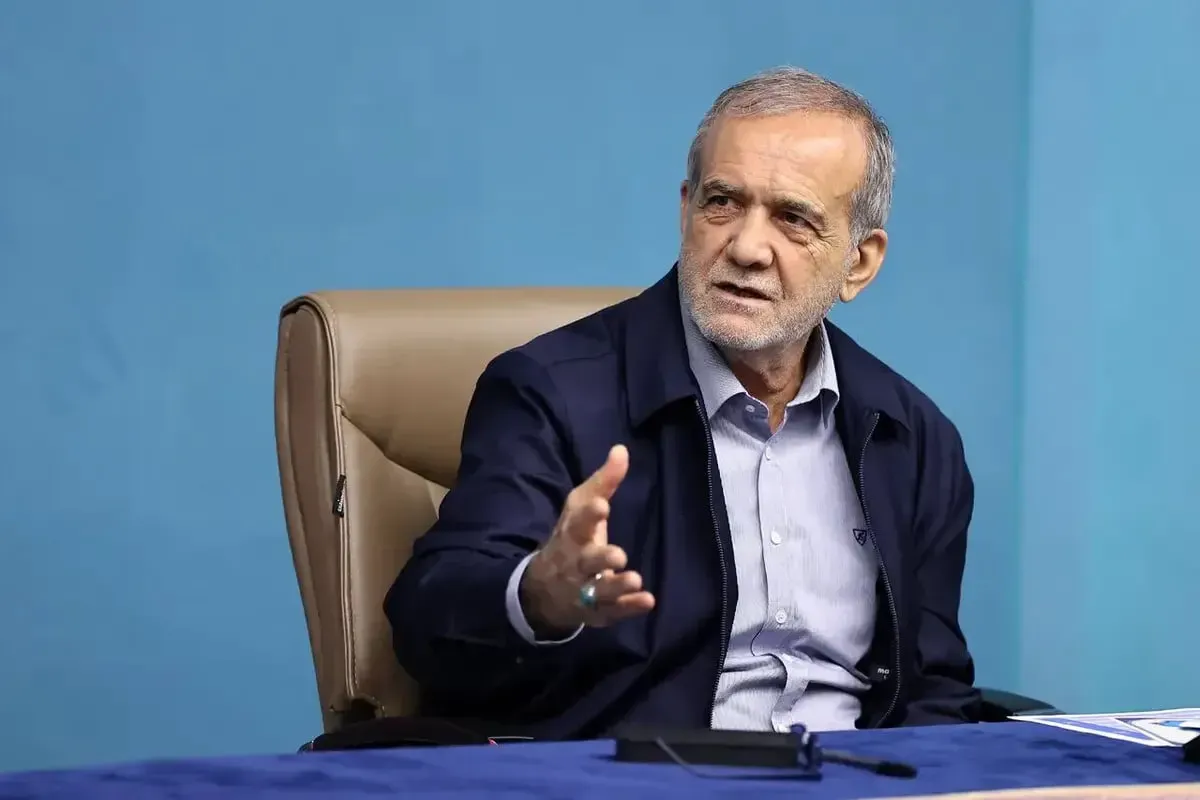 پزشکیان: از همین ماه رقم کالابرگ افزایش خواهد یافت / ۶ میلیارد دلار درآمد ناشی از صرفه جویی و همچنین منابع حاصل از افزایش قیمت بنزین آزاد به طور کامل در اختیار مردم قرار خواهد گرفت