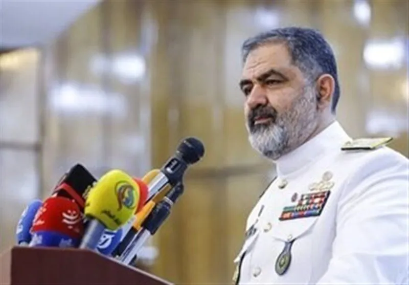 پیام دریادار ایرانی به مناسبت روز جهانی دریانوردی / اقتدار دریایی ایران پشتوانه امنیت خطوط کشتیرانی است/ معاون هماهنگ‌کننده ارتش هم پیام داد