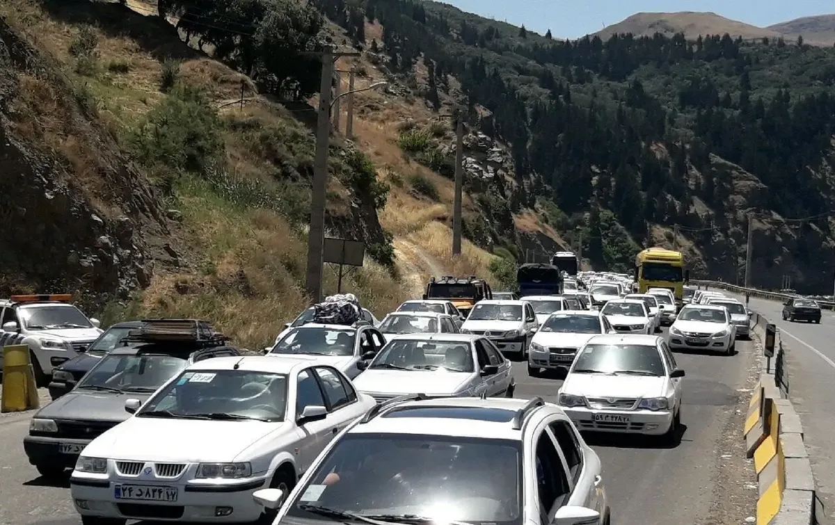 آخرین وضعیت ترافیکی محورهای مواصلاتی کشور/ ترافیک نیمهسنگین در آزادراه قزوین ـ کرج ـ تهران