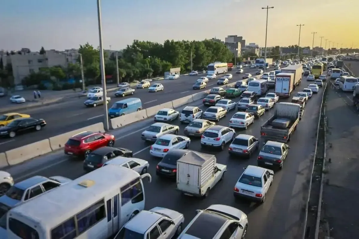 ترافیک نیمهسنگین در ۴ محور منتهی به تهران
