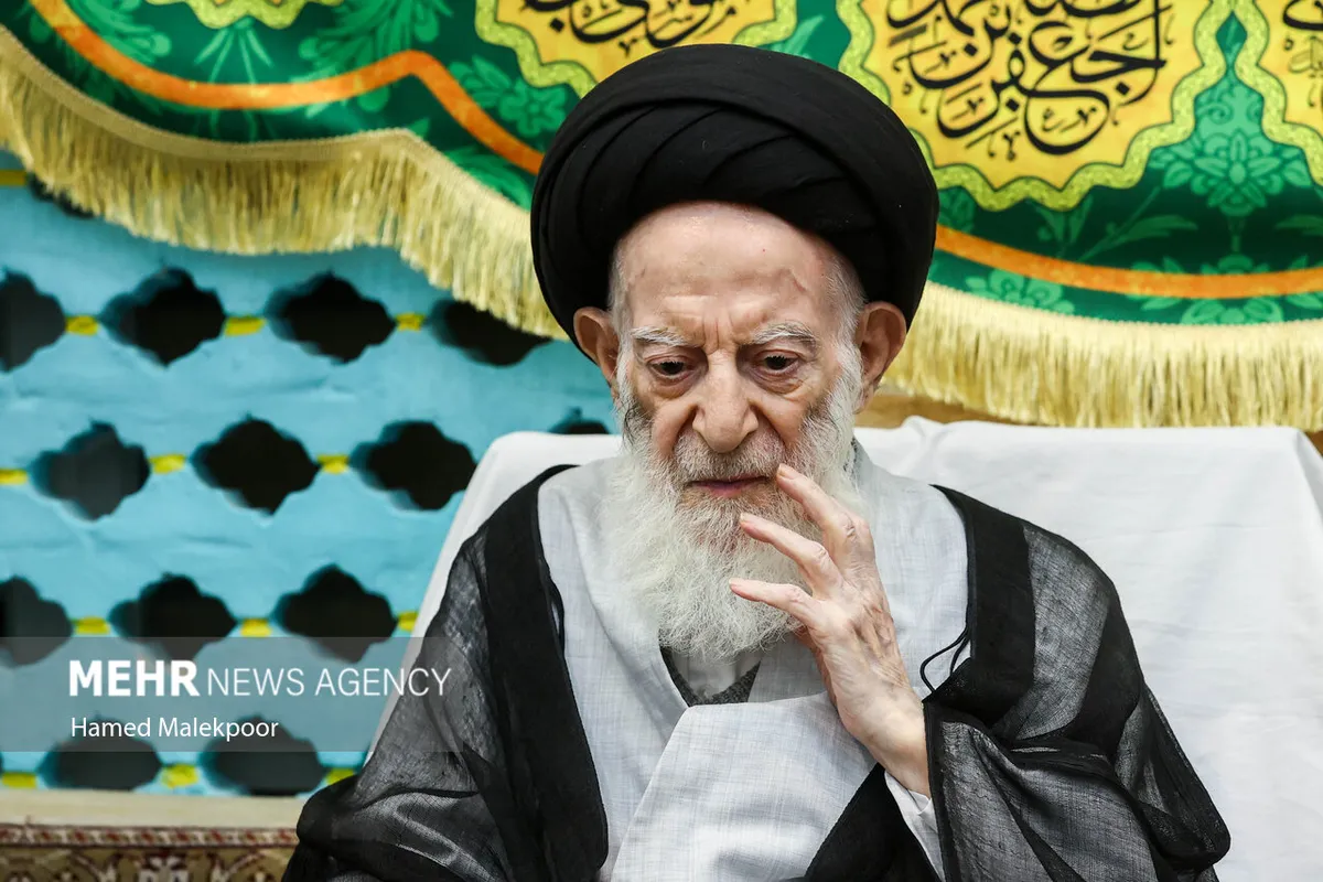آیتالله شبیری زنجانی سالها از حوزه علمیه تاکستان حمایت کرده است