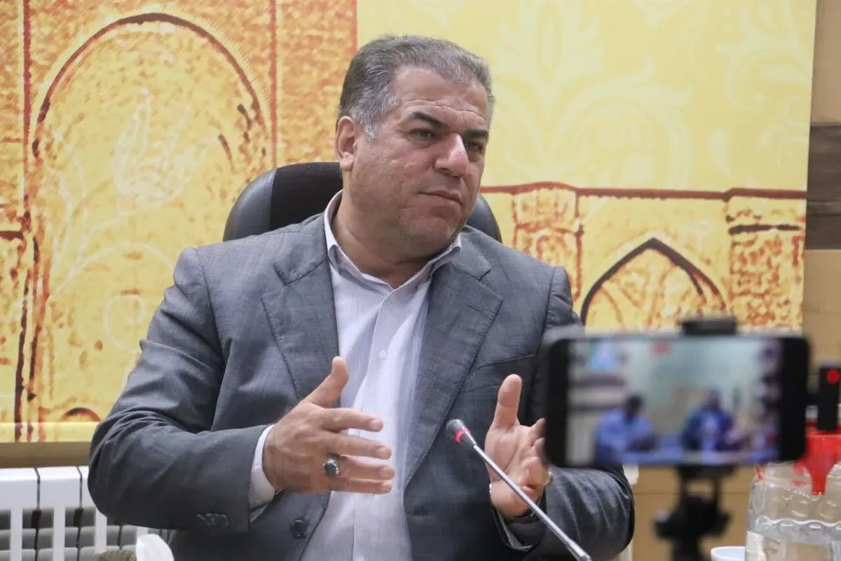 آتشنشانان شاهرود در خط مقدم ایمنی؛ نردبان بلند در راه است