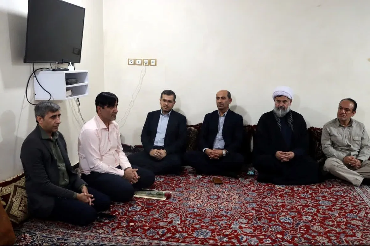 فرماندار دشتی: تکریم خانواده شهدا و ایثارگران وظیفه همگانی است