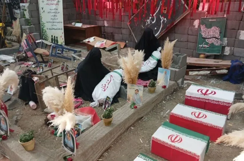 نمایشگاه سنگر در ساوه حماسه دفاع مقدس را برای نسل جوان روایت میکند