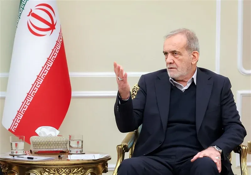 پزشکیان: از رئیس جمهور چین به دلیل حمایت از بازگشت به تفاهمنامه اسلامآباد و حلوفصل اختلافات از مسیر گفتوگو قدردانی میکنم / ایران هم بر ضرورت بازگشت به این تفاهم، اجرای تعهدات و فراهمکردن زمینه برای تداوم مذاکراتی جدی تأکید دارد