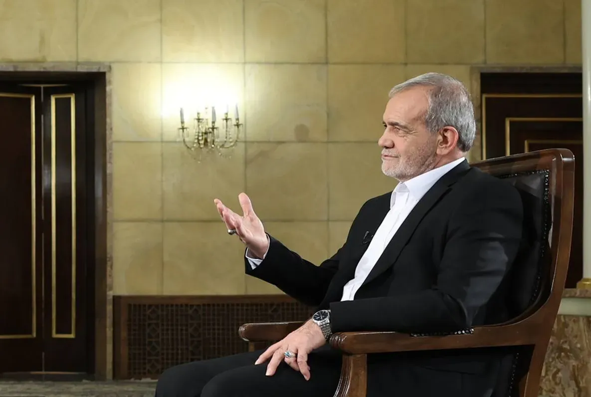 پزشکیان در گفتوگو با سیبیاس: اگر آمریکا آخرین پیشنهاد ایران برای بازگشایی تنگه هرمز را بپذیرد، ایران به چیزی که به آن متعهد شویم، پایبند خواهد بود / اگر بازرسان آژانس بخواهند وارد شوند و بازرسی انجام دهند، میتوانیم در جریان مذاکرات درباره این موضوع مشخص، به توافقها و تفاهمهایی برسیم