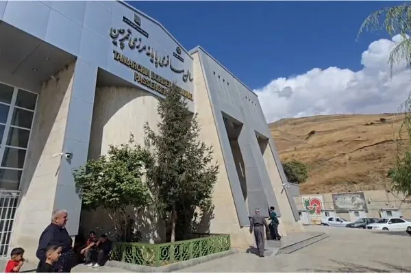 تردد مرزنشینان در تمرچین با کارت‌های هوشمند ساماندهی شد