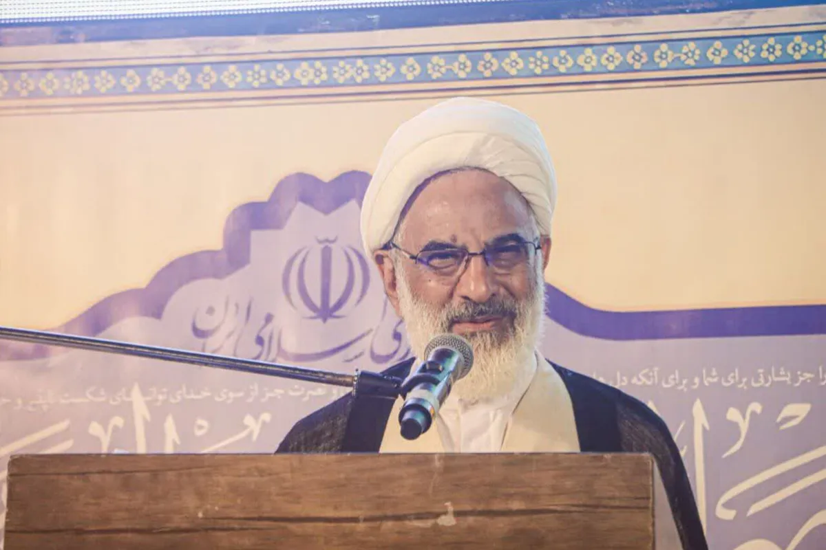 ایران از آرمان های انقلاب اسلامی عقب نشینی نمی کند؛ لزوم حفظ انسجام