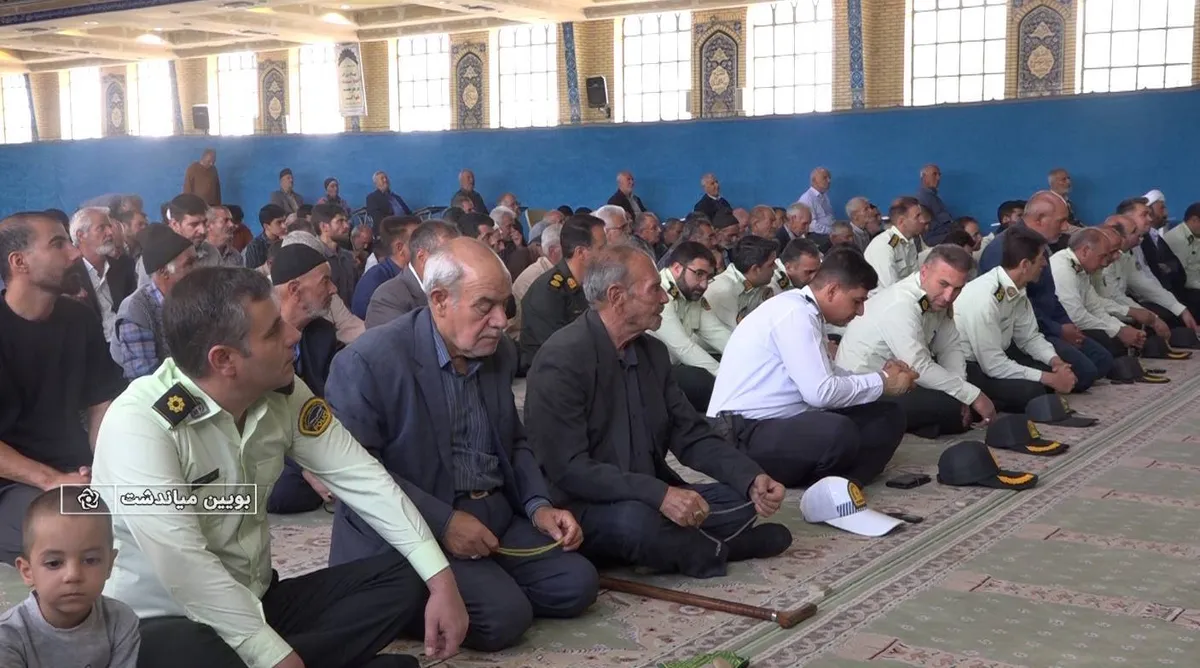 تجلیل از خدمات نیروی انتظامی در خطبه های نماز جمعه بویین میاندشت