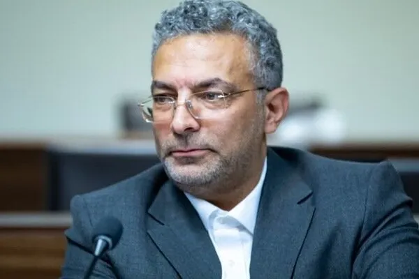 توسعه صنعتی زرندیه نباید به بهای تخریب محیط زیست تمام شود
