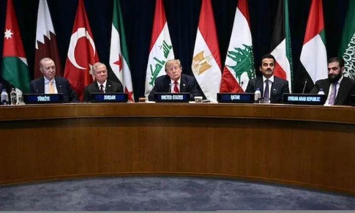 جهان منتظر آغاز جنگ است / سلطانی: تهران نباید اجازه دهد روسیه و چین از کارت ایران یک طرفه بهره ببرند / جنگ بعدی محدود به ایران نیست
