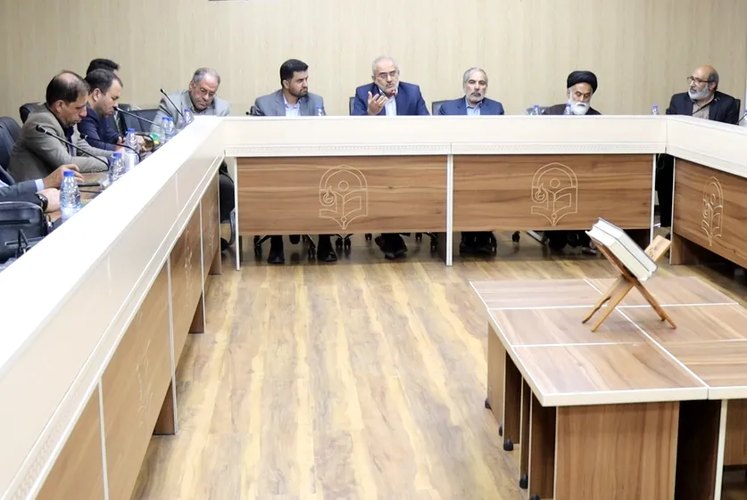 برگزاری نشست دانشگاه مبعوث در بندرعباس