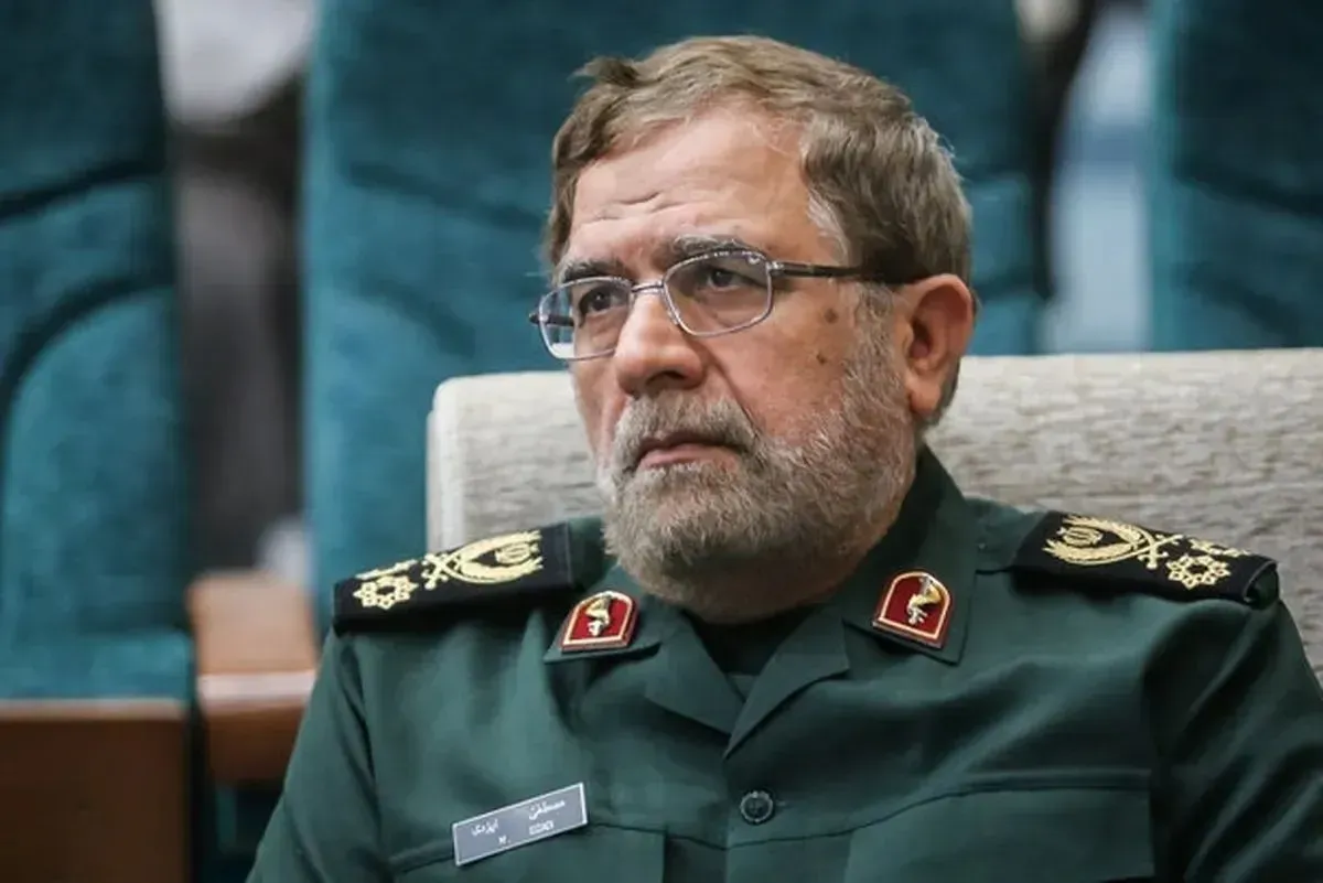 سرلشکر ایزدی، جانشین فرمانده کل سپاه: آمادگی نیروهای مسلح در جزایر و شمال تنگه هرمز برای دفاع از این مناطق/ اقدامات دفاعی در این آبراه، روز به روز گسترده‌تر می‌شود/ تلفیق توانمندی‌های ما در جزایر و آب‌های خلیج فارس و تنگه هرمز، شرایط اطمینان بخشی ایجاد کرده