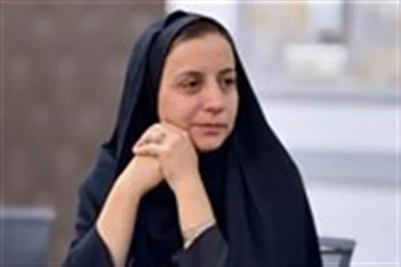 رقابت 64 بانوی پاورلیفتر یزدی در مسابقات قهرمانی استان