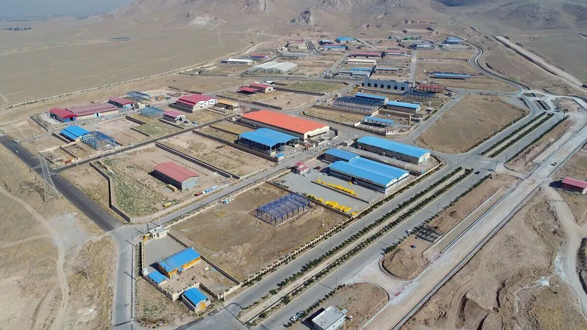 تزریق هزار و ۳۰۰ میلیارد ریال برای تکمیل زیرساختهای صنعتی درسیستان و بلوچستان