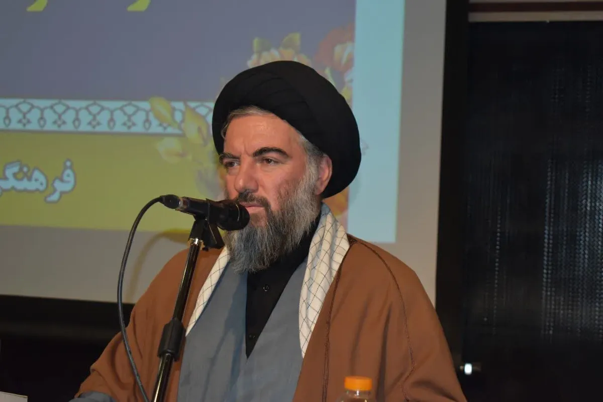 امام جمعه گیلانغرب: سپاه پاسداران نماد اقتدار و عظمت نظام اسلامی است