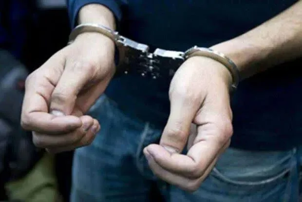 دستگیری یکی از سارقان مأمور نمای ۳ کیلوگرم طلا در اهواز