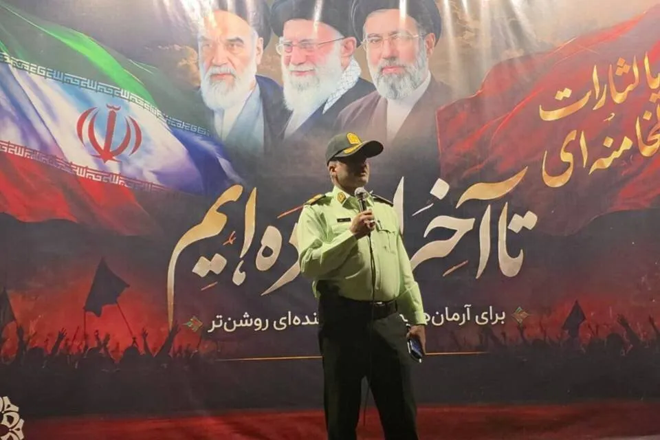 مردم؛ دژ تسخیرناپذیر امنیت در برابر توطئههای دشمن هستند