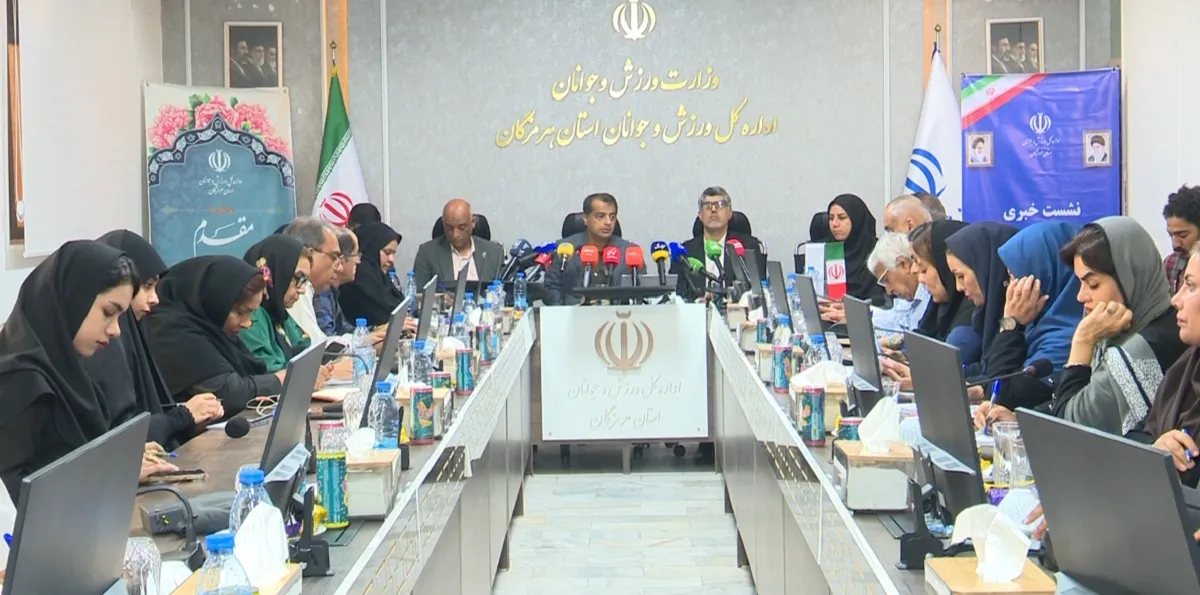 هرمزگان باید به کانون ورزشهای دریایی و ساحلی کشور تبدیل شود