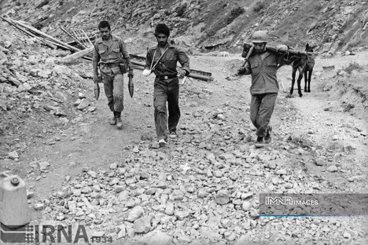 گیلانغرب؛ شهری که تانکها پشت دروازههایش ماندند