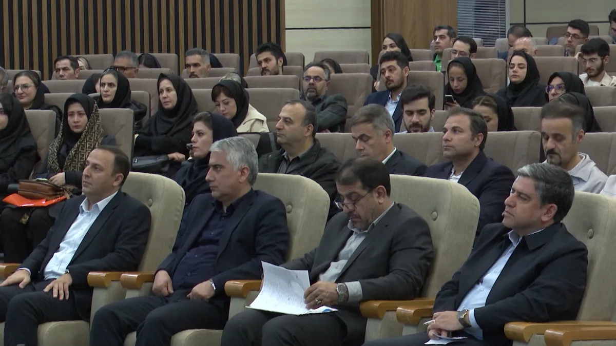 تجلیل از واحدهای تولیدی نمونه ملی و استانی در اردبیل