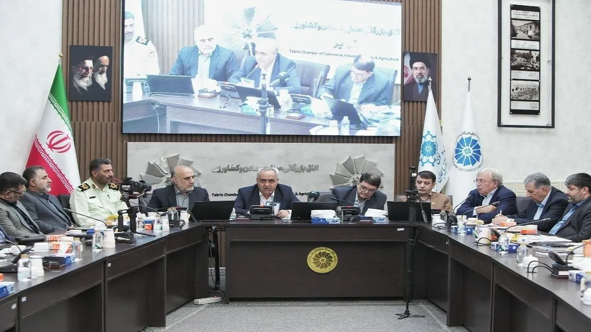 سیاستهای ارزی کشور باید با وضعیت جنگی متناسب شود
