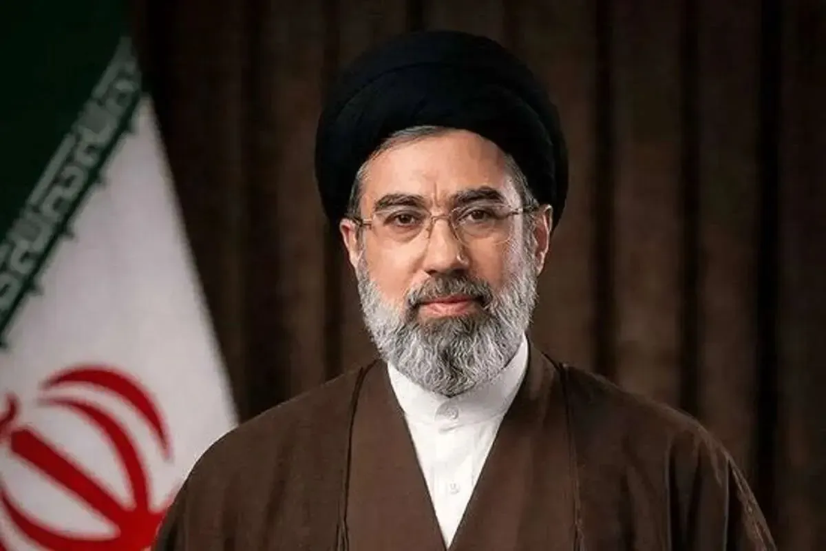 رهبر انقلاب: فراجا با رفتار اعتمادآفرین خود، می‌تواند اعتماد مردم به این نهاد را ارتقاء ببخشد