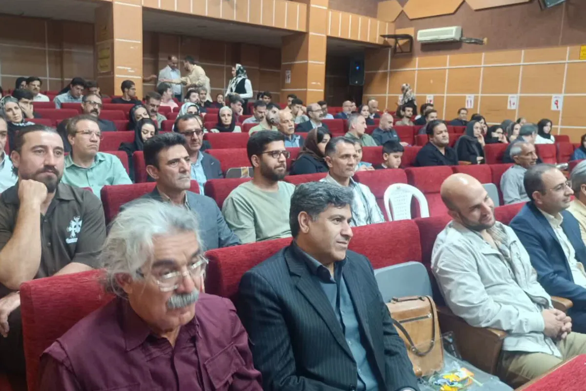 نخستین دوره فصل شعر بیان در ایلام برگزار شد