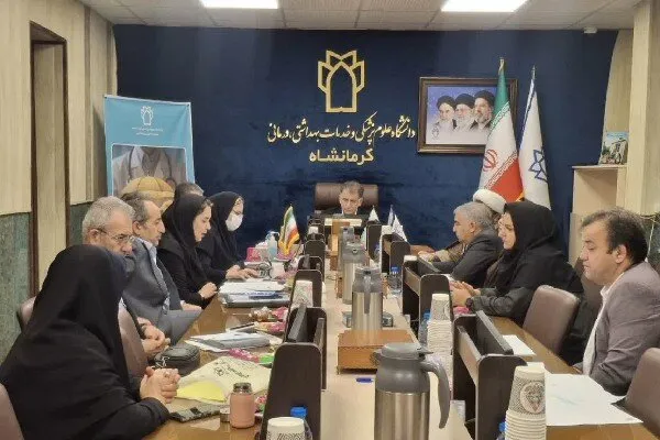 سروش: دستاوردهای دانشگاه علوم پزشکی کرمانشاه برای مردم تبیین شود