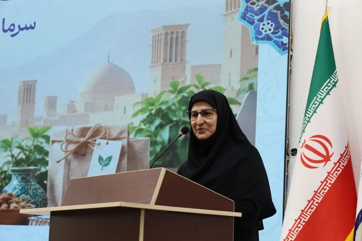 بانوان توانمند همزمان در خانواده و عرصههای اجتماعی نقشآفرین میکنند
