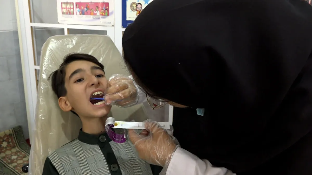 اجرای طرح وارنیش فلوراید برای بیش از ۷ هزار دانشآموز بافقی