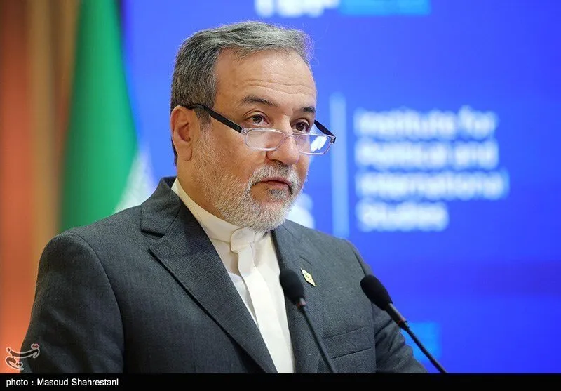 عراقچی: آمریکا هیچ گزینه نظامی ندارد / ترامپ یا توافق شرافتمندانه را بپذیرد یا منتظر شکست راهبردی بزرگتری باشد