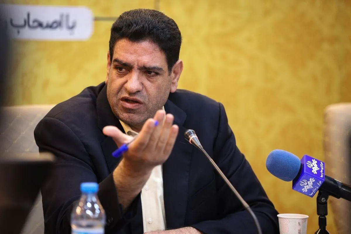 نماینده مجلس: ۹۰ درصد افرادی که دنبال استیضاح عراقچی هستند، از شخص او خوششان نمیآید/ استیضاح میدری از دستور خارج نشده است