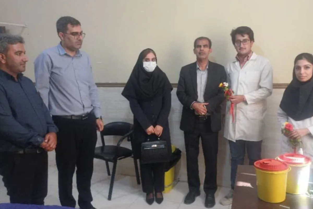 پرستاران و بهیاران تنگ‌ارم تجلیل شدند