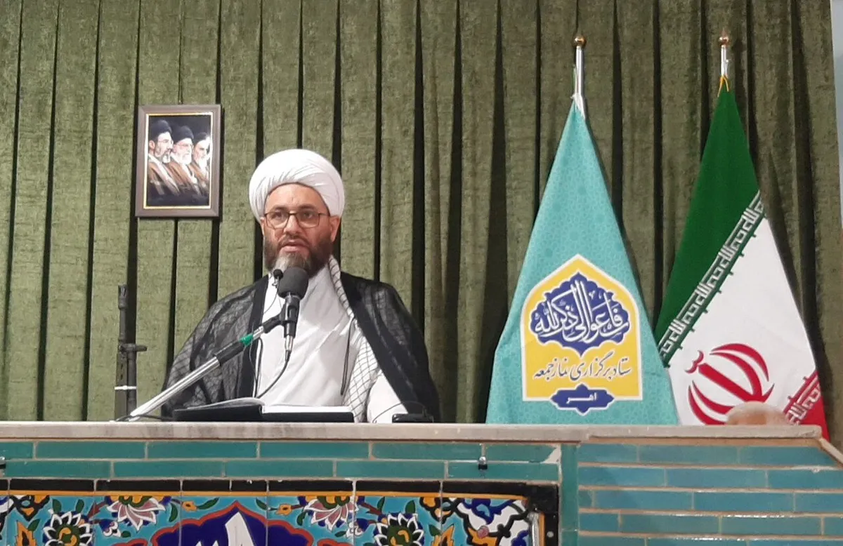 امام جمعه اهر: امنیت دستاورد مشترک پلیس و مردم است