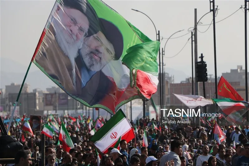 رکوردشکنی در پیاده‌روی خانوادگی؛230هزار کرمانی در مسیر پل شهدای خلبان