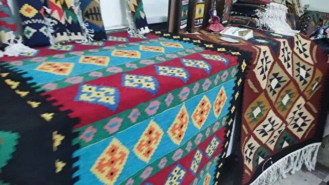 آغاز بکار نمایشگاه صنایع دستی، مشاغل خانگی و توانمندیهای بانوان در میاندوآب