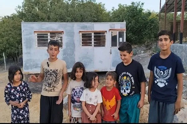 زنگ خطر در کلاسهای دلفان؛ مدارس فرسوده در انتظار پایان بلاتکلیفی