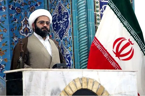 امام جمعه بنجار: مسئولان در برابر فشار خارجی قاطع باشند