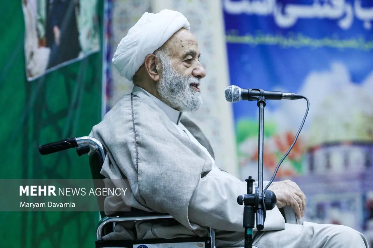 نماز نباید به برنامهای محدود و مناسبتی تبدیل شود